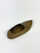 Load image into Gallery viewer, Vintage Engraved Brass Shoe Ashtray
