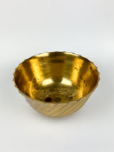 Load image into Gallery viewer, Vintage Spiral Brass Pedestal Bowl
