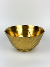 Load image into Gallery viewer, Vintage Spiral Brass Pedestal Bowl
