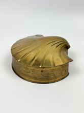 Load image into Gallery viewer, Vintage Brass Shell Hinged Trinket Box
